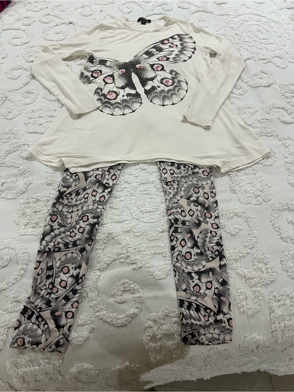 IMOGA Girls Cream Butterfly Tunic Top and Printed Leggings Set